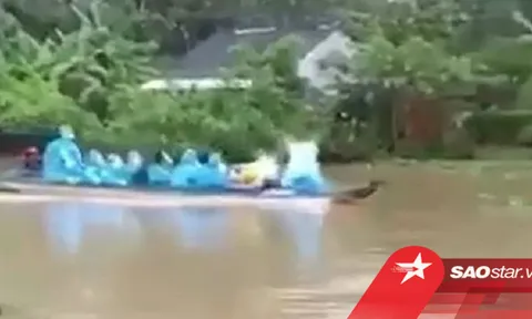 Đưa F0 miền Tây đi cách ly mà như rước dâu, netizen còn tưởng dự đám cưới mặc đồng phục