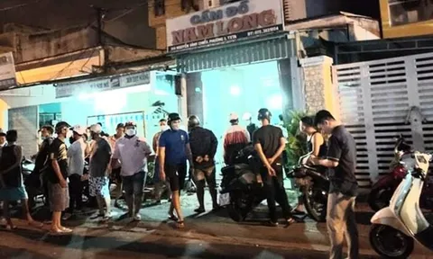 Thanh niên khống chế 2 mẹ con chủ tiệm cầm đồ, cố thủ hơn 1 giờ đồng hồ khi bị vây bắt