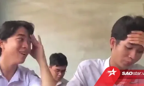 Clip: Ngồi cạnh đứa bạn nghịch ngợm nói không ngừng nghỉ, biểu cảm của nam sinh khiến dân tình cười lăn