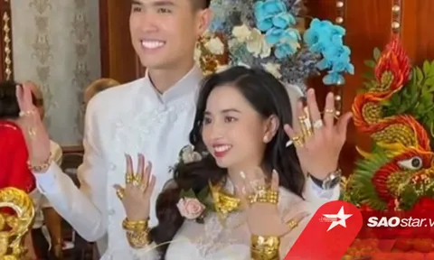 Xôn xao clip cô dâu Sóc Trăng đeo vàng trĩu cổ, nhận hồi môn 'khủng' 10 tỷ tiền mặt và xe BMW 3 tỷ