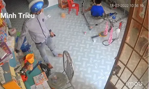 Tên trộm 'có tâm' khi tay trộm tiền, miệng dặn cháu bé chịu khó học và trông nhà cẩn thận