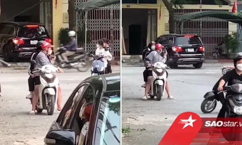 Xe sang Mercedes đâm vào nhà dân rồi liên tục lùi húc vào gốc cây, người đứng quay còn đáng lo hơn