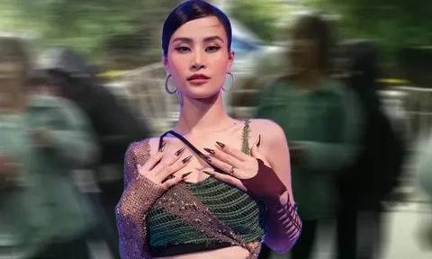 Rộ clip Đông Nhi bỏ tiền thuê fan: Ai không hô tên đúng sẽ bị đuổi về, tiền cũng đừng hòng mà lấy?