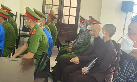 Hoãn phiên tòa xét xử vụ án Tịnh thất Bồng Lai