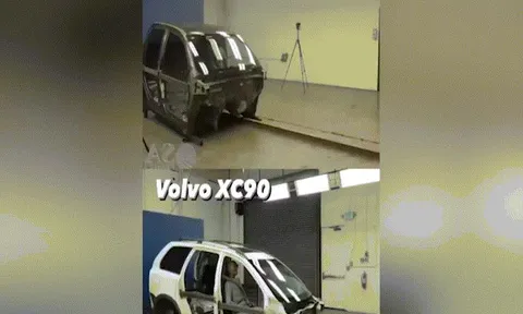Clip: Choáng váng cảnh tượng test độ an toàn của ô tô
