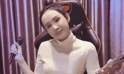 Ngó lơ dư luận, Hiền Hồ tiếp tục quay clip hát khiến dân mạng tức giận: 'Trơ trẽn'!