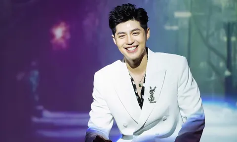 Trước thềm ra mắt MV mới, Noo Phước Thịnh 'há hốc' khi đón nhận quà 'khủng' từ người hâm mộ