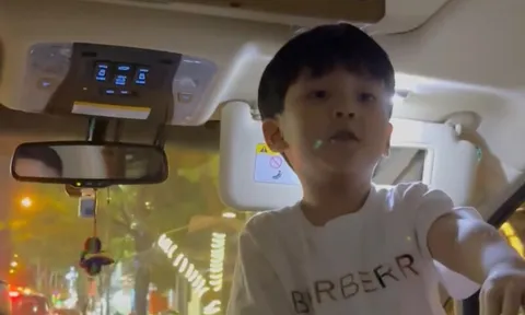 Đàm Vĩnh Hưng hiếm hoi nhắc đến mẹ của nhóc tỳ, tiết lộ sở thích trái ngược của Polo và bố mẹ