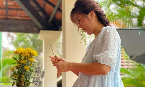 Lê Phương để lộ vòng 2 to bất thường, lý do khiến dân tình ngỡ ngàng