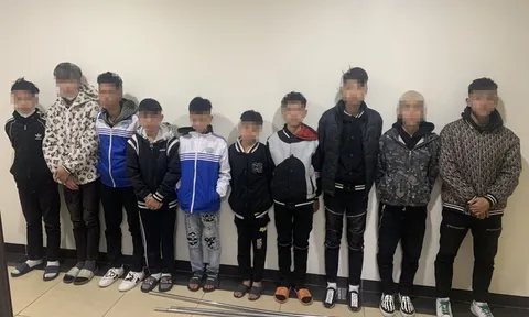 Mâu thuẫn trên Facebook, 2 nhóm học sinh hẹn nhau hỗn chiến: Giật mình trước cách thức đánh nhau