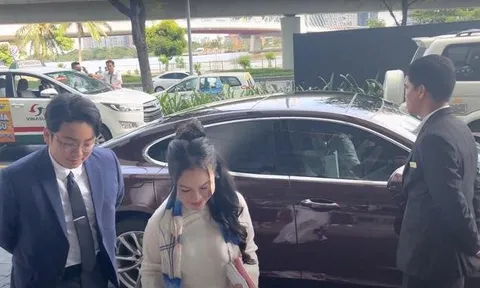 Bà xã Quý Bình 'cưỡi' xế hộp 10 tỷ hiếm hoi dự sự kiện, tiết lộ sẽ tỏ tình lại ông xã nhân ngày 14/2