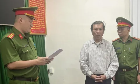 Luật sư Trần Văn Sỹ bị bắt do liên quan đến đơn tố cáo của bà Phương Hằng