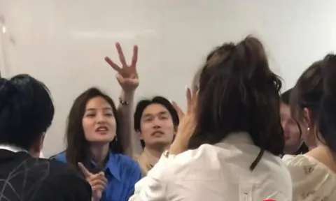 Team qua đường gặp couple Đình Tú - Huyền Lizzie và Quỳnh Nga - Việt Anh hội ngộ, mối quan hệ ra sao?