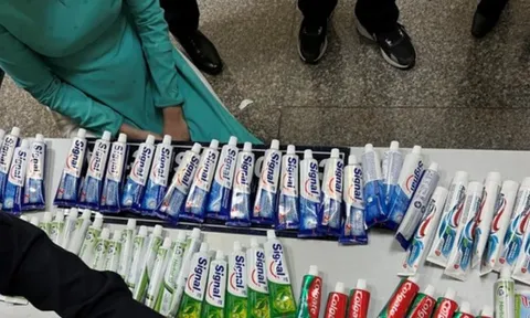 Công an TP HCM thông tin lý do xác định 4 tiếp viên không biết bên trong tuýp kem đánh răng chứa ma túy