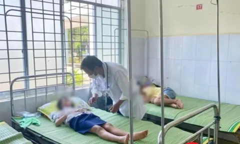 Đã xác định được 4 người tặng bóng bay trong vụ hàng chục em học sinh ngộ độc