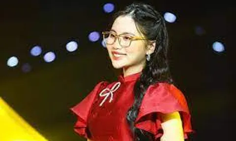 Hậu bị hack kênh Youtube, Phương Mỹ Chi 'vỡ òa' đón nhận tin vui