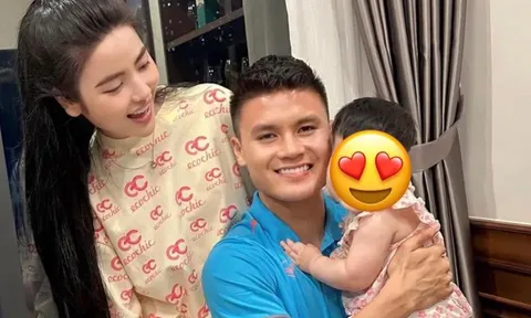 Quang Hải và bạn gái chăm chỉ phát cẩu lương, dân tình réo hỏi ngày 'chốt đơn'