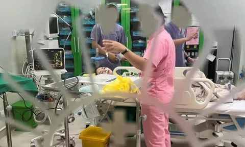 Bạn gái Quang Hải nhập viện, để lại tin nhắn tiêu cực