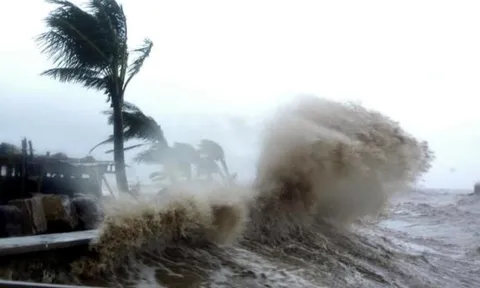 Biển Đông sắp đón bão, Miền Bắc mưa lớn giảm nhiệt