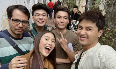 Đạo diễn Gia Đình Mình Vui Bất Thình Lình bất ngờ lên tiếng dỗ dành khán giả