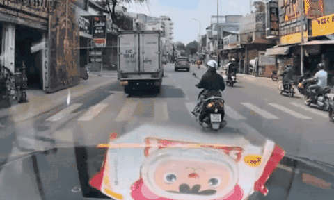 Đoạn clip hút 1,3 triệu lượt xem bởi văn hóa đẹp của những người tham giao thông