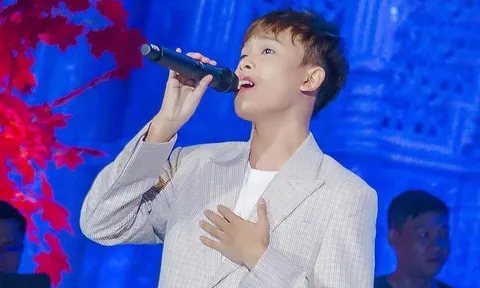 Khán giả nhận xét về Hồ Văn Cường: 'Ít nói chuyện, giữ khoảng cách với fan'