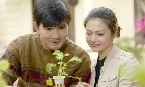 Gia Đình Mình Vui Bất Thình Lình: Bức ảnh khiến dân tình nghi Công có vợ mới