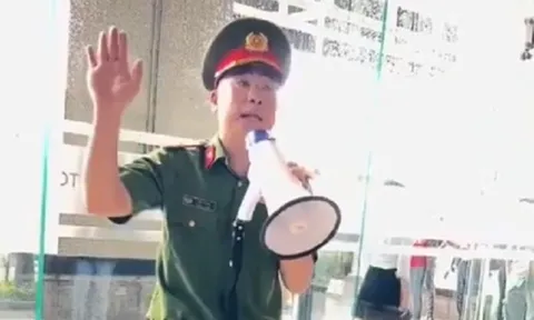 Clip: Anh công an hướng dẫn phòng cháy chữa cháy đầy duyên dáng gây bão mạng