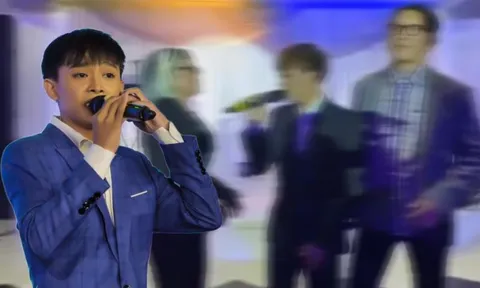 Hồ Văn Cường đọc rap trên sân khấu, xôn xao vì chỉ có đúng 2 khán giả tham dự?