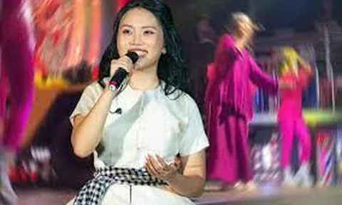 Hát nhảy tưng bừng trên sân khấu, Phương Mỹ Chi khiến dân mạng 'nổi da gà'