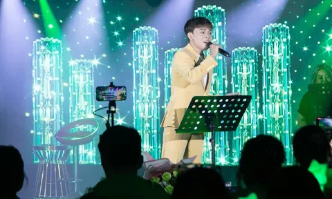 Hồ Văn Cường ngẫu hứng hát 'Sao trời làm gió' tặng khán giả: Có gây thất vọng?