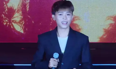 Ngoại hình Hồ Văn Cường thay đổi khi chạy show, người hâm mộ: 'Đã lớn thật rồi'