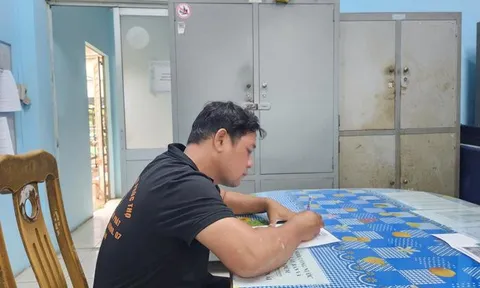 Lái xe tang đi chơi Halloween, người đàn ông nhận mức phạt nhớ đời