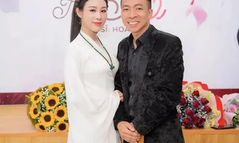 Ca sĩ Việt Hoàn ly hôn vợ kém 18 tuổi sau 14 năm chung sống