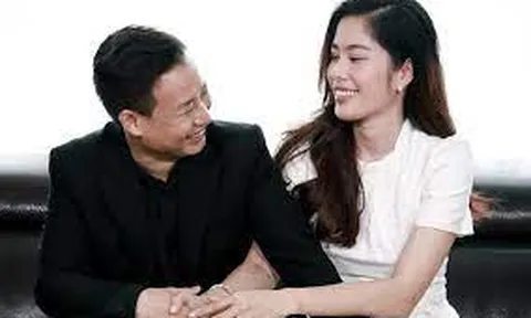 Nam Em tiết lộ đã lên chức mẹ, nghẹn ngào xin lỗi con