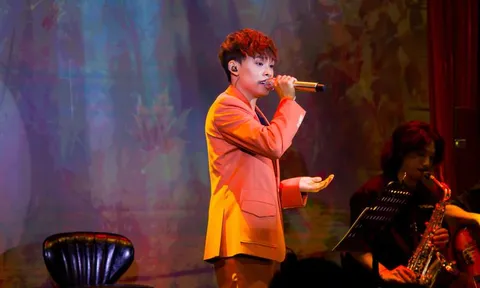 Hồ Văn Cường lần đầu hát live ca khúc mới, dân mạng phản ứng mạnh