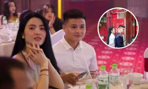 Xôn xao hình ảnh Quang Hải dẫn Chu Thanh Huyền đi mua nhẫn cưới, mái tóc 'nửa kia' gây chú ý