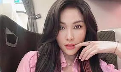 Quỳnh Thư đáp trả cực căng khi netizen mỉa mai bị người yêu đá