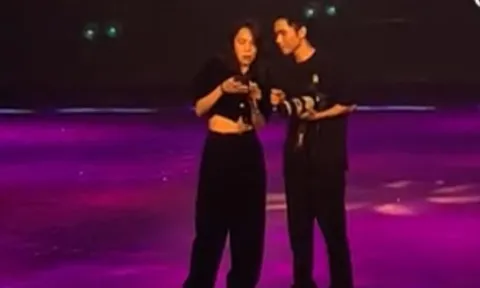 Mỹ Tâm công khai đứa con đầu tiên ngay trên sân khấu fan meeting, hàng nghìn khán giả vỡ òa