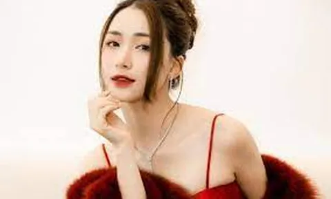 Hòa Minzy phản ứng thế nào khi được khuyên kéo dài chân