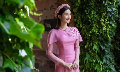 Hoa hậu Ý Nhi chạnh lòng vì đón Tết xa nhà