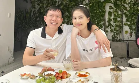 Bạn trai tin đồn Ngọc Trinh có động thái gây chú ý sau khi nữ người mẫu về nhà