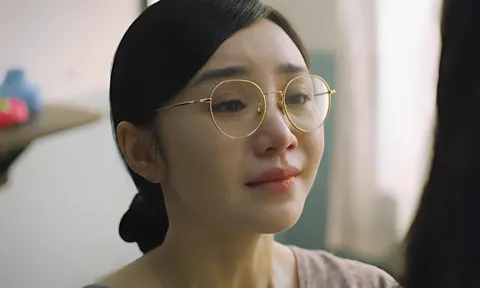Chúng Ta Của 8 Năm Sau tập 44: Dương được '500 anh em' hậu thuẫn, 'tiểu tam' vô lễ với mẹ Tùng