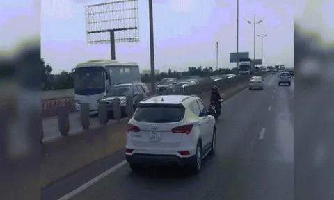 Clip: Ninja Việt Nam mãi đỉnh, đi trên đường cao tốc như chỗ không người