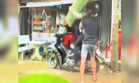 Clip: Pha chở đệm bất ổn và cái kết "phì cười"