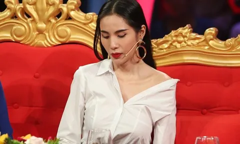 Ca sĩ Thủy Tiên dự định 'đi tu, tránh xa chốn hồng trần'
