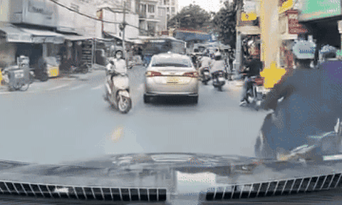 Những cái gật đầu thay lời cảm ơn trên đường: Hành động đẹp cần tích cực lan toả