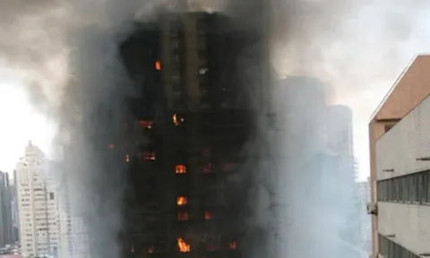 Vụ cháy chung cư Hồng Kông (Trung Quốc): 15 năm trước từng xảy ra thảm kịch tương tự
