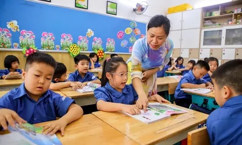 Hoàn thành sắp xếp cơ sở giáo dục công lập, trạm y tế cấp xã trước 31/12/2025