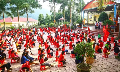 Bộ GD&ĐT đề nghị hoàn tất việc sắp xếp các trường mầm non, phổ thông trước 31/12